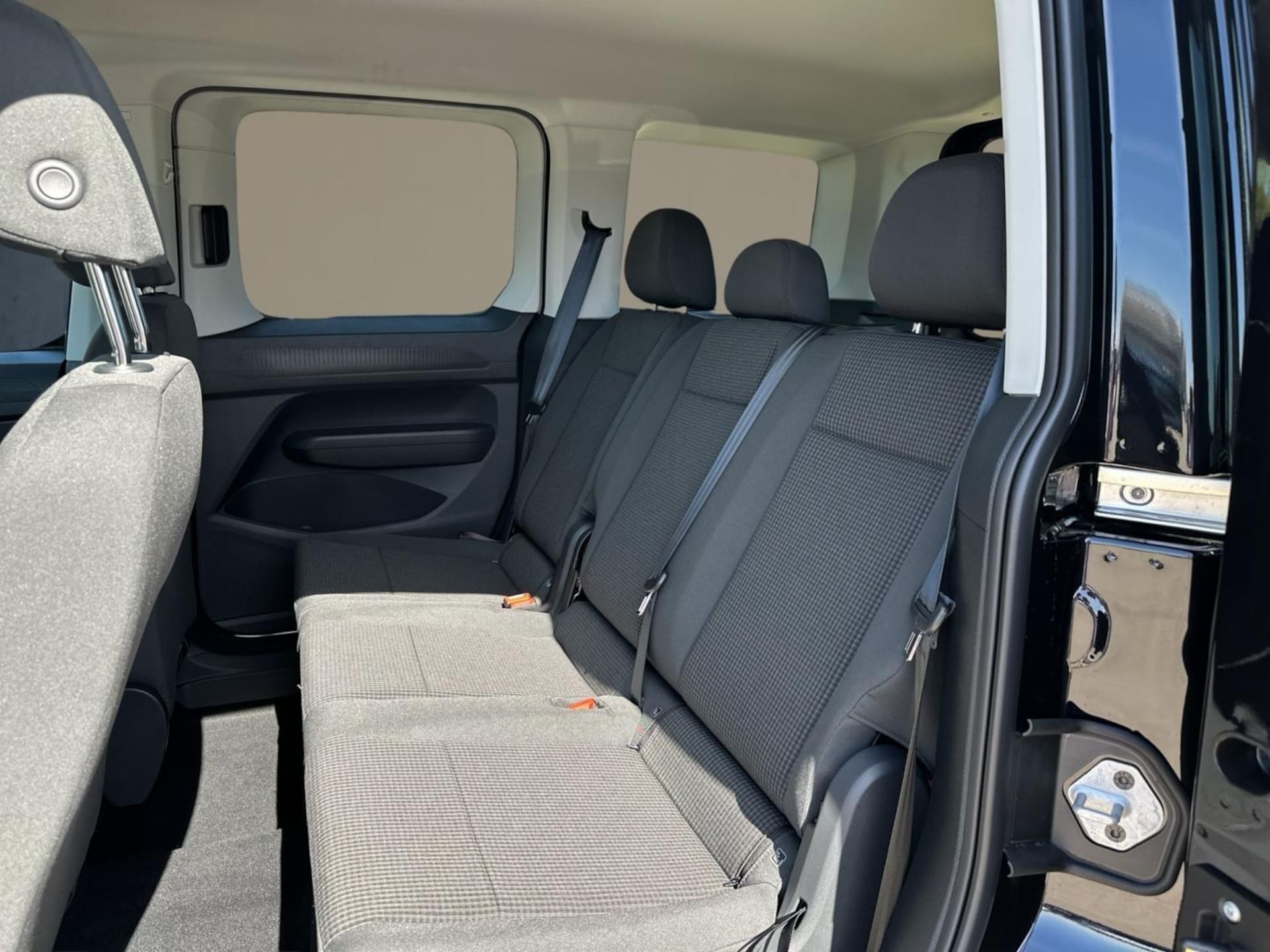 Volkswagen Caddy Basis-Modell