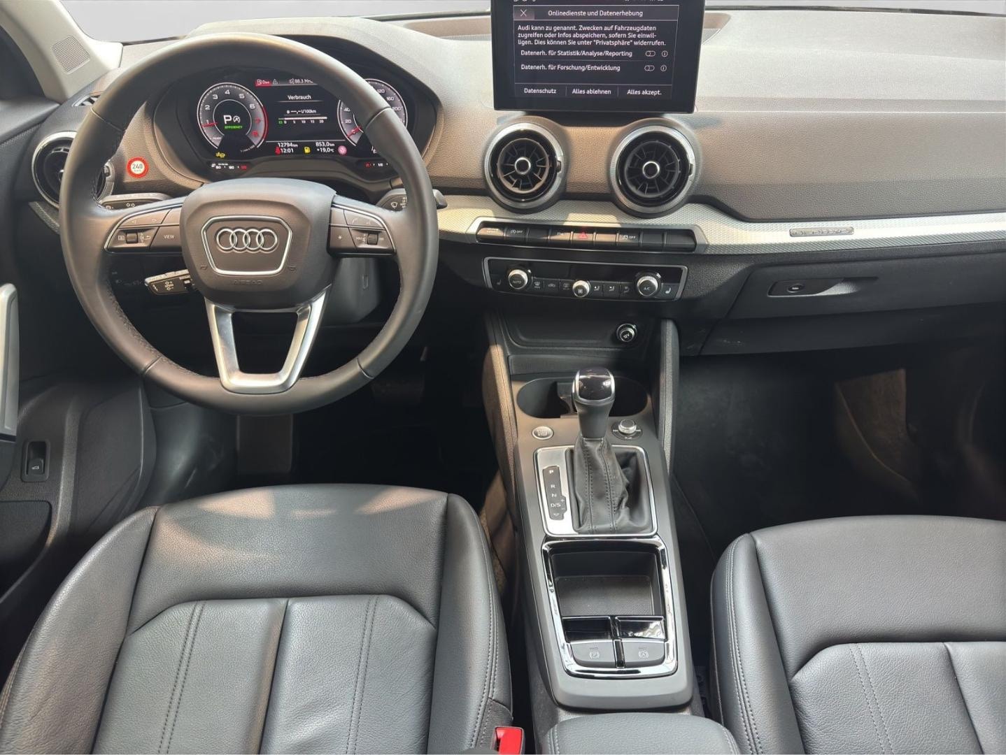 Bild über Audi Q2 S line 40 TFSI quattro S tronic - für weitere Informationen kontaktieren Sie den Audi Partner