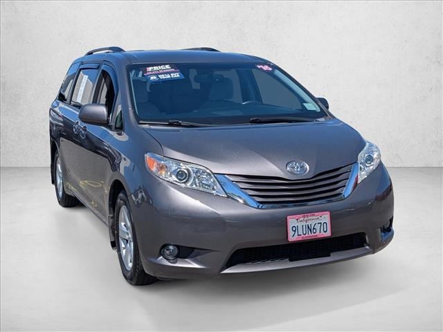 2016 Toyota Sienna