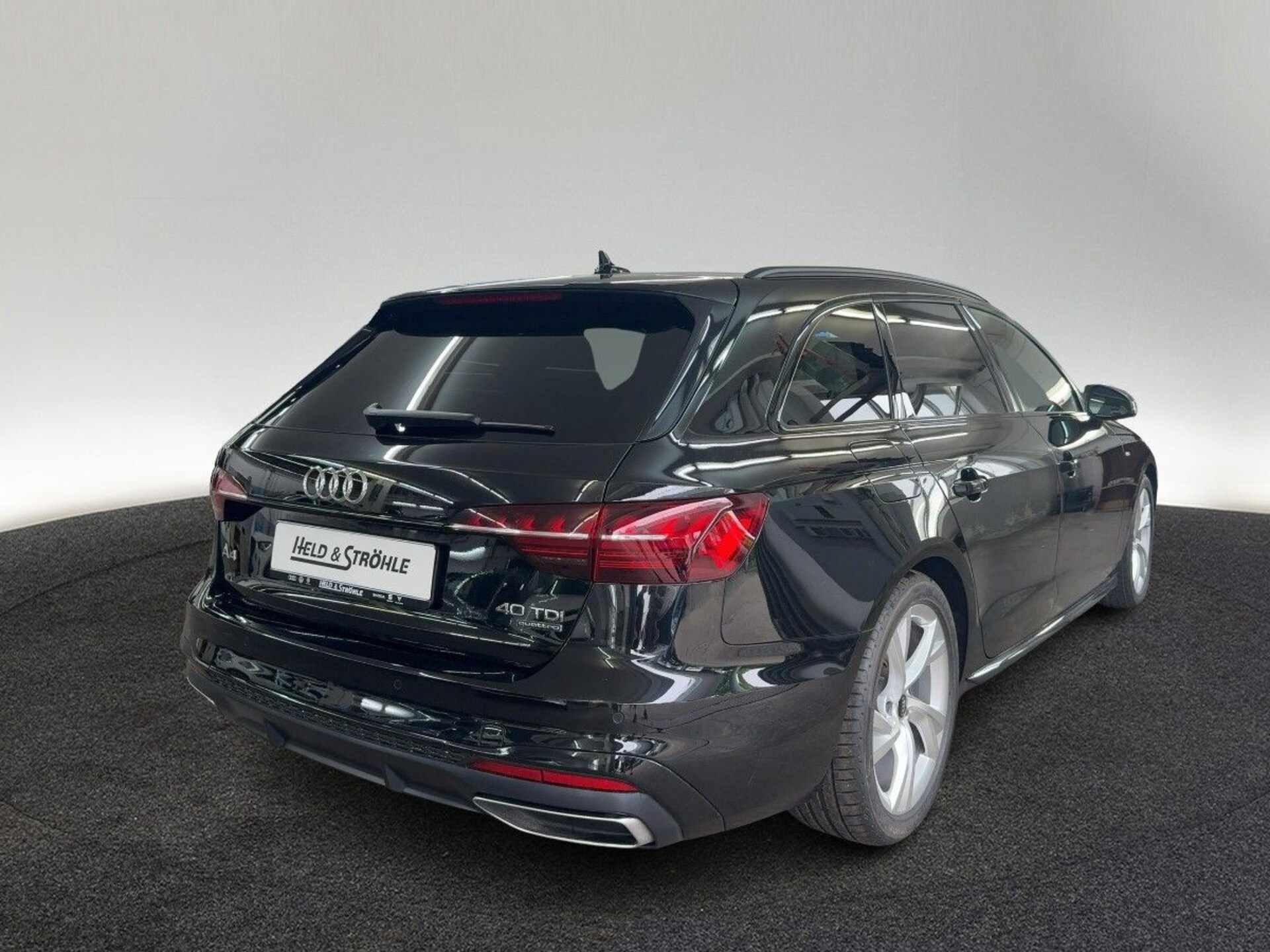 Audi A4 Avant S line