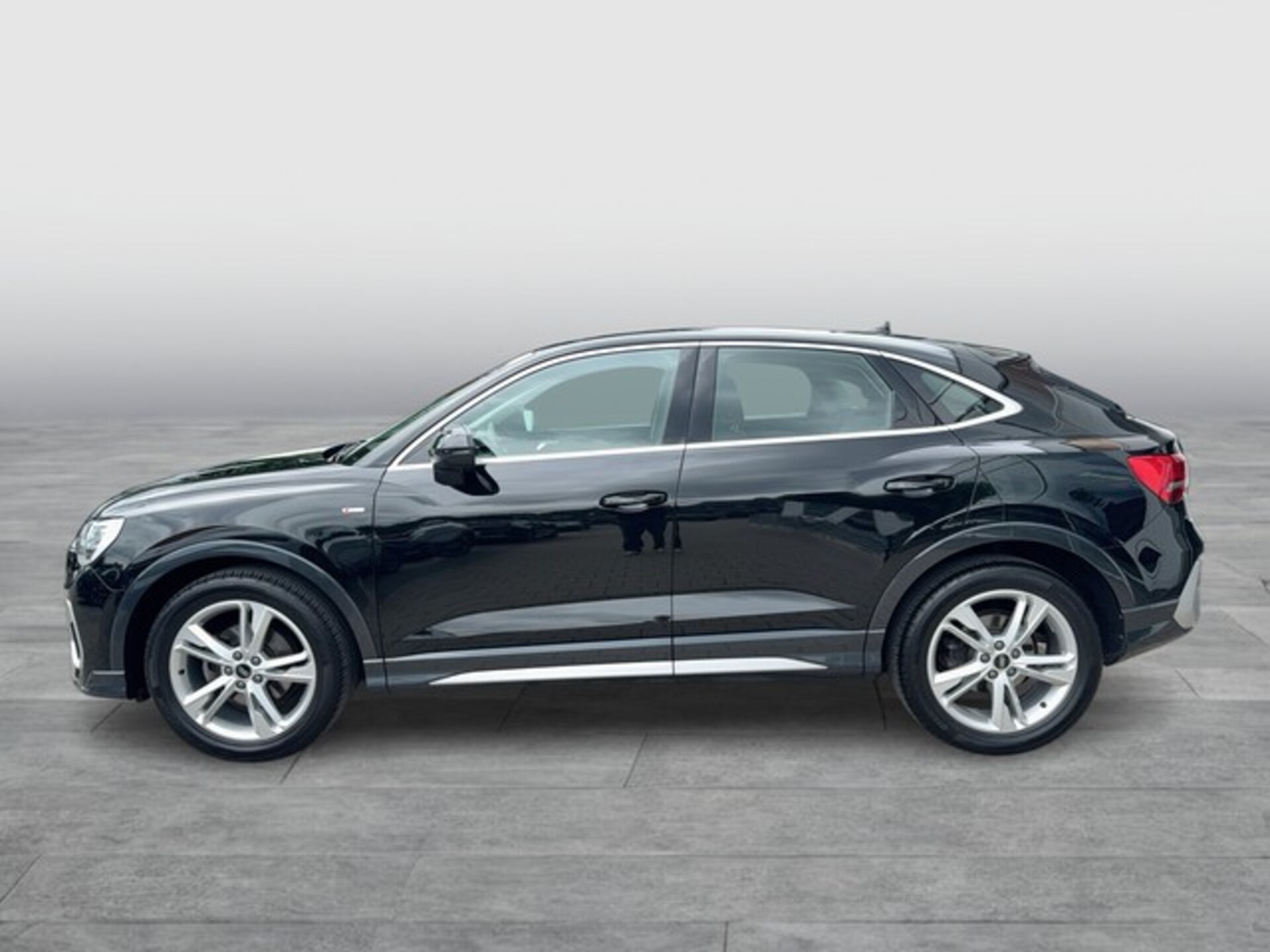Audi Q3 Sportback S line