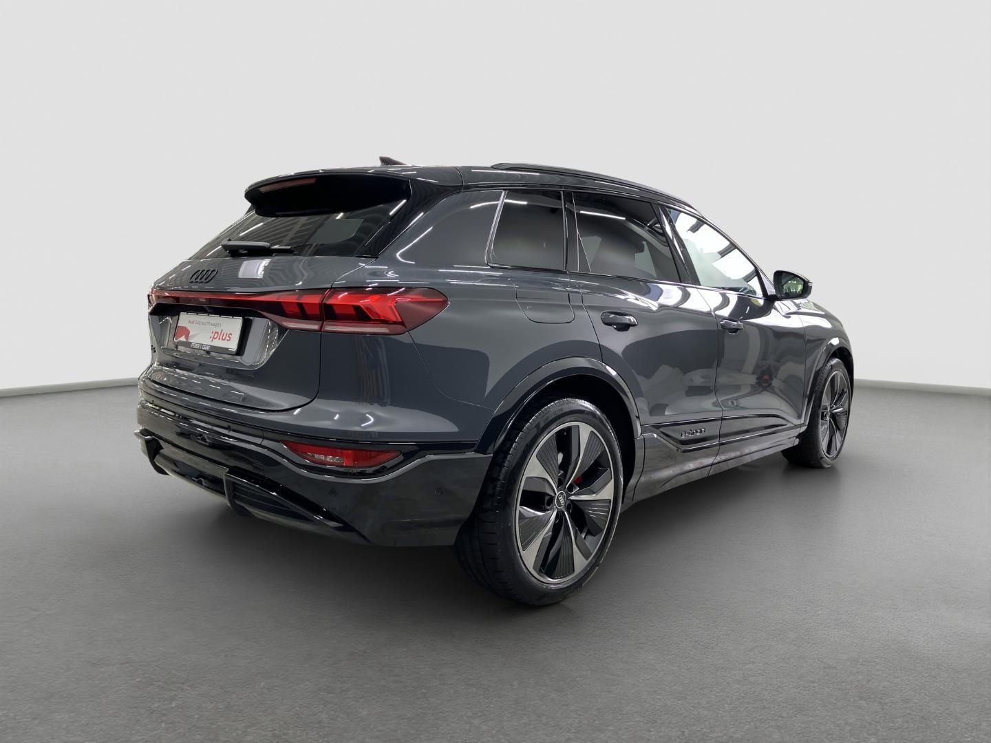 Bild über Audi Q6 SUV e-tron e-tron quattro - für weitere Informationen kontaktieren Sie den Audi Partner