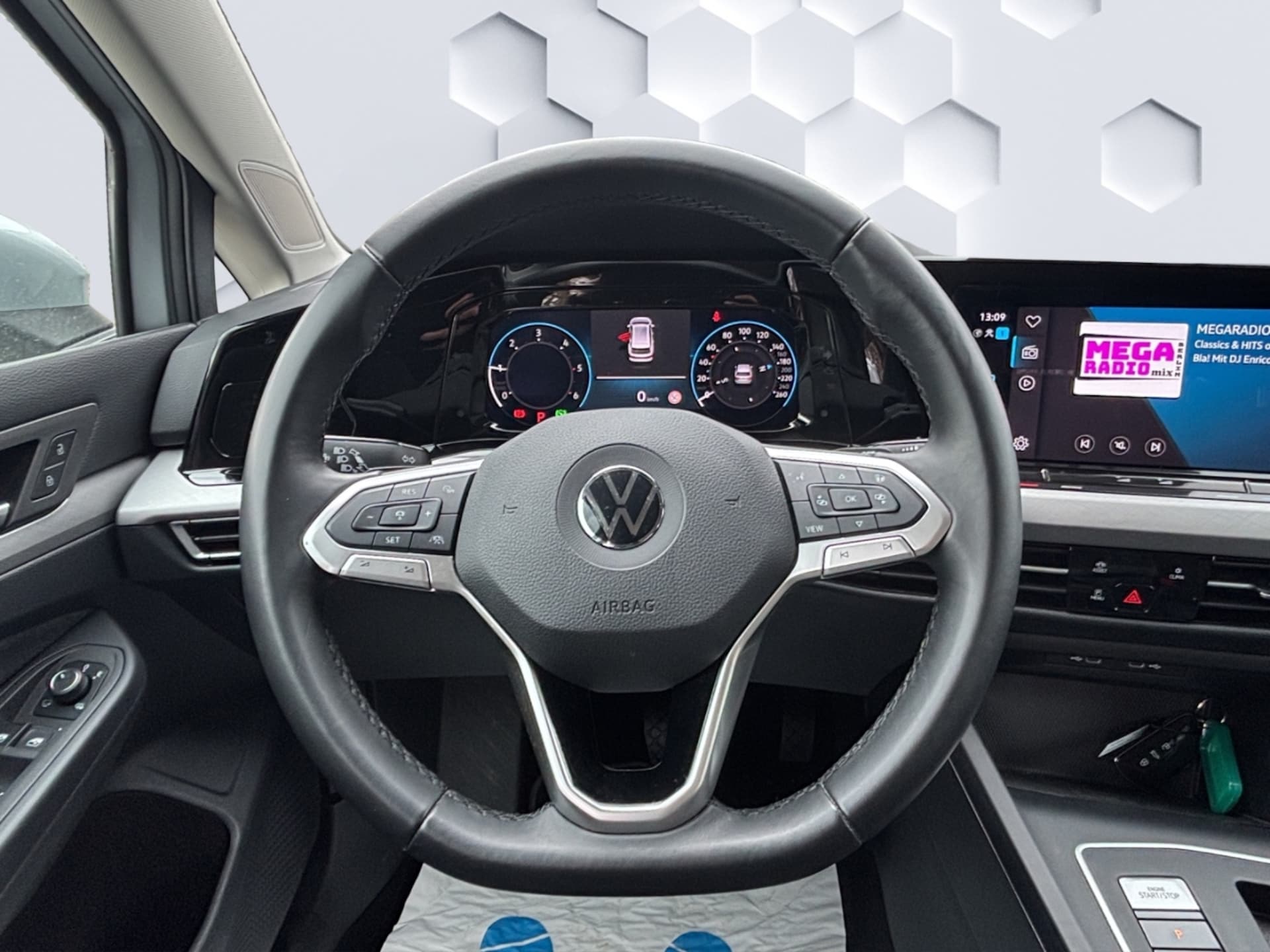 Volkswagen Golf Variant Life