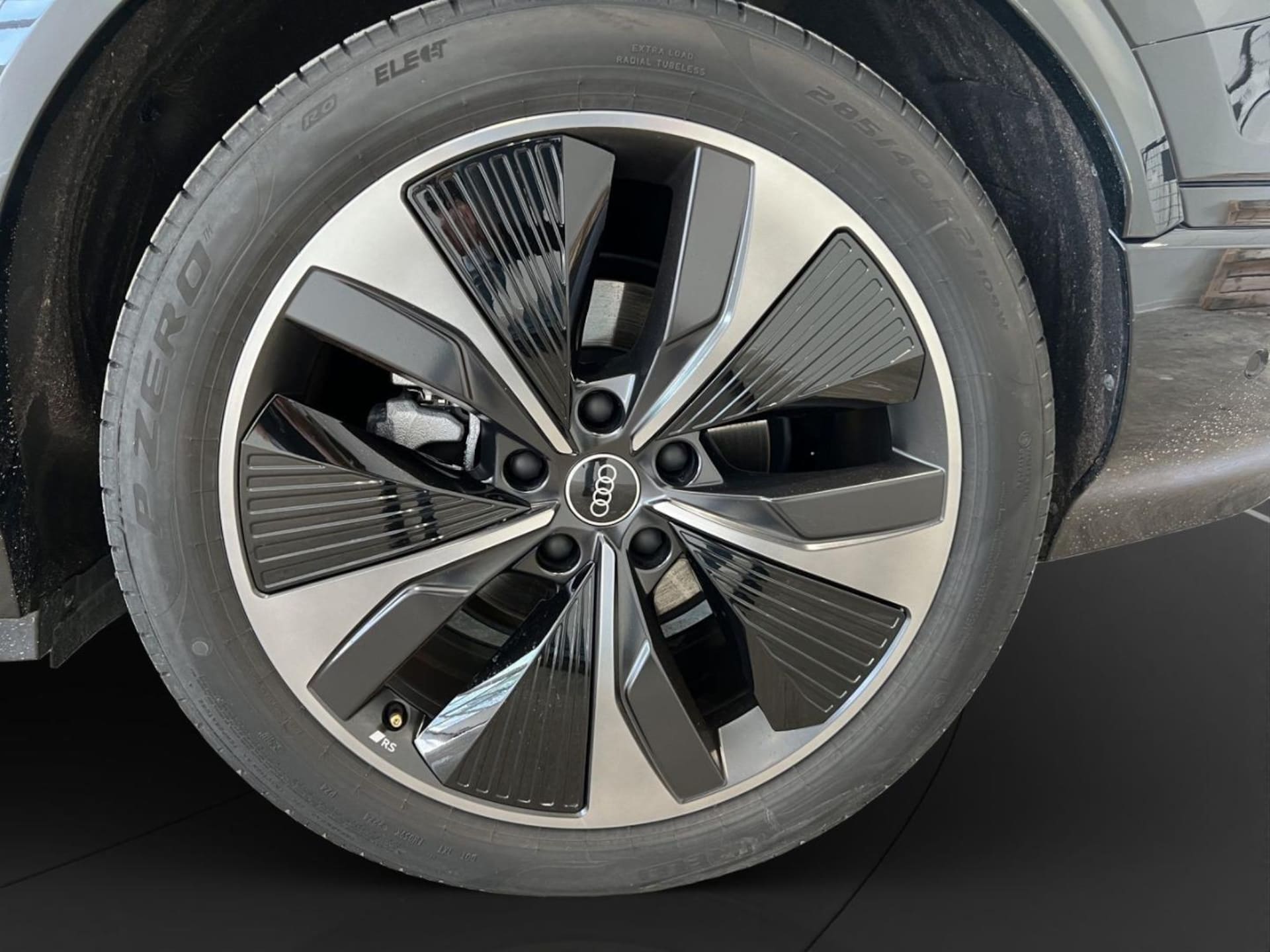 Audi Q6 SUV e-tron