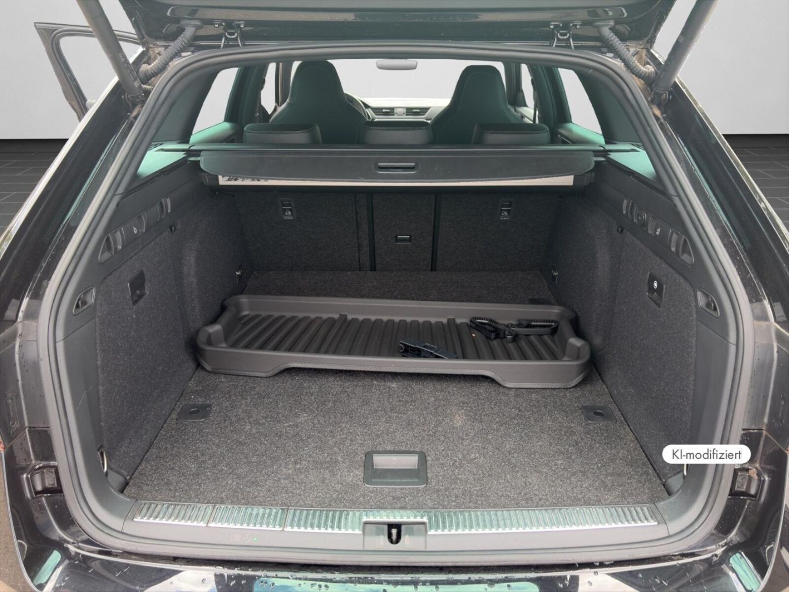 Škoda Superb Combi – Bild 16