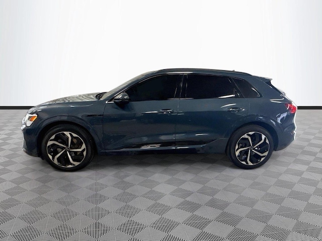 2024 Audi Q8 e-tron