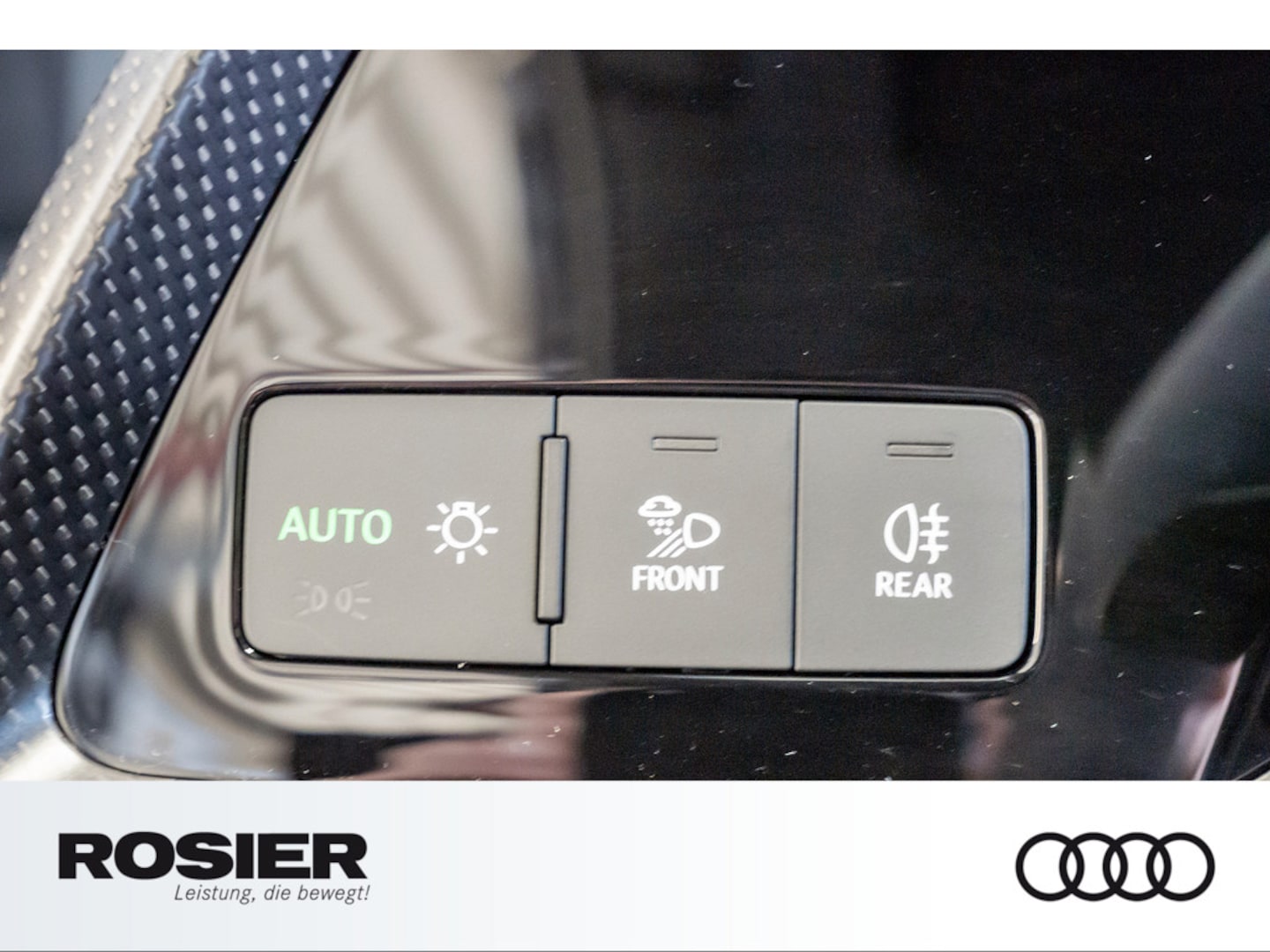 Bild über Audi RS 3 Sportback TFSI quattro 294 kW S tronic - für weitere Informationen kontaktieren Sie den Audi Partner