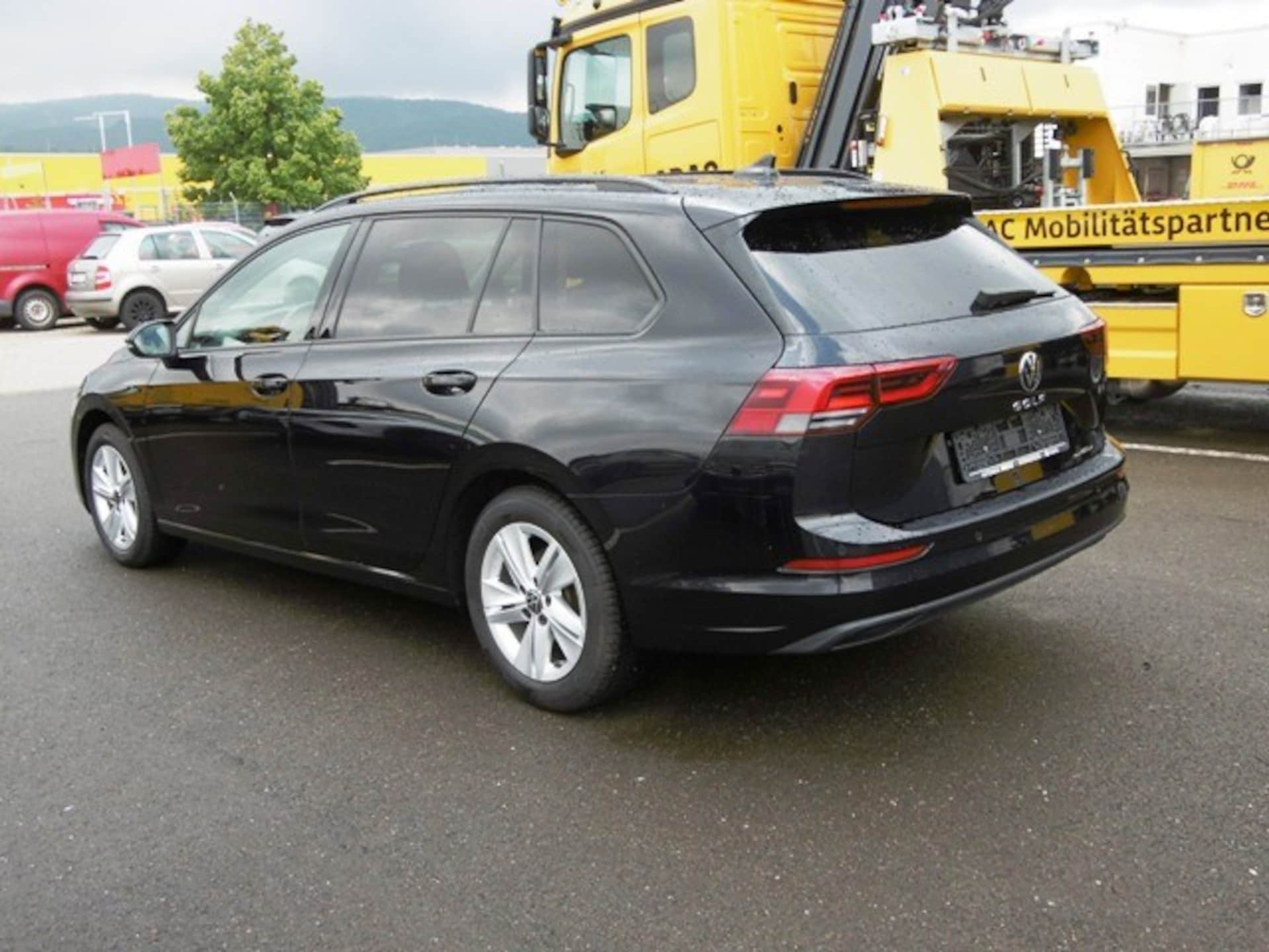 Volkswagen Golf Variant Life