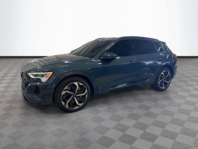2024 Audi Q8 e-tron