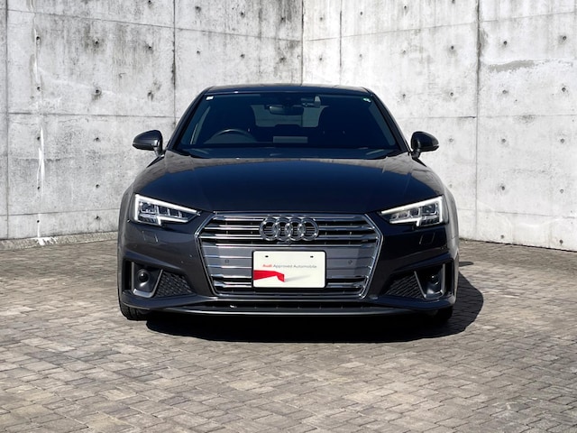 Audi A4 Sedan