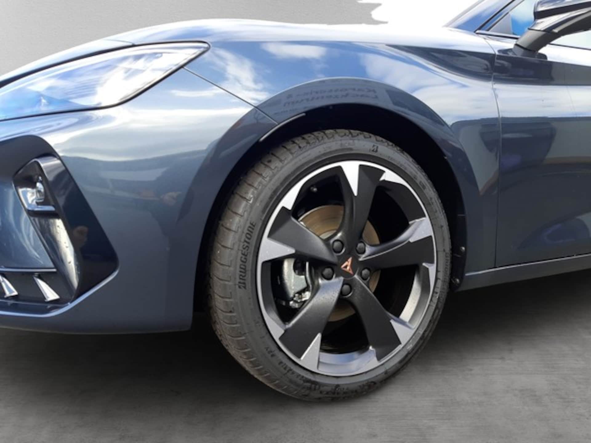 CUPRA Leon