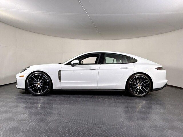 2023 Porsche Panamera