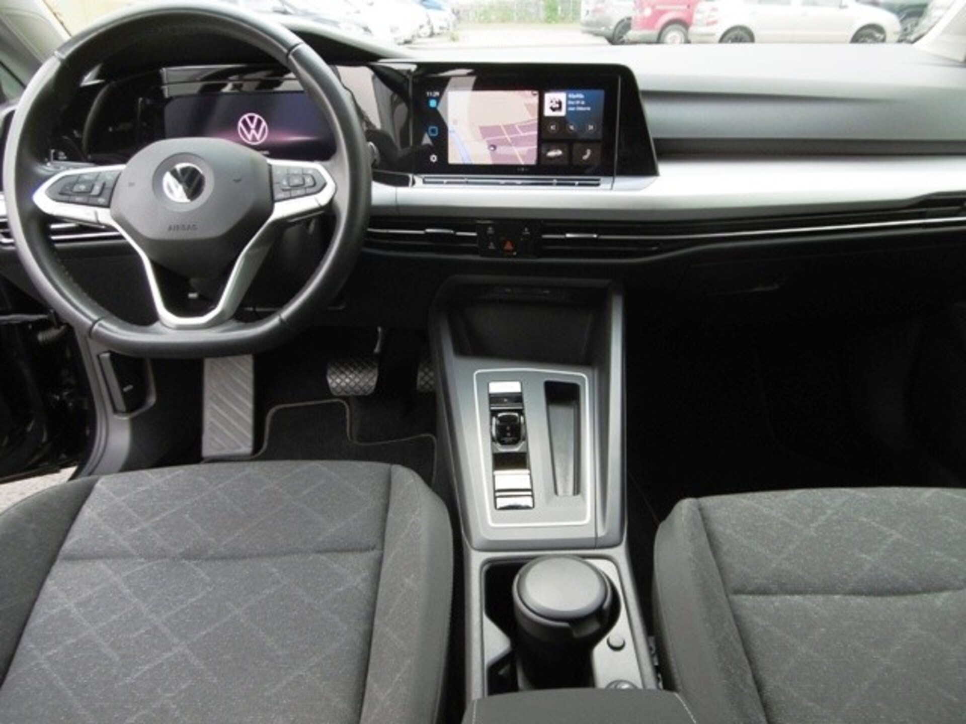 Volkswagen Golf Variant Life
