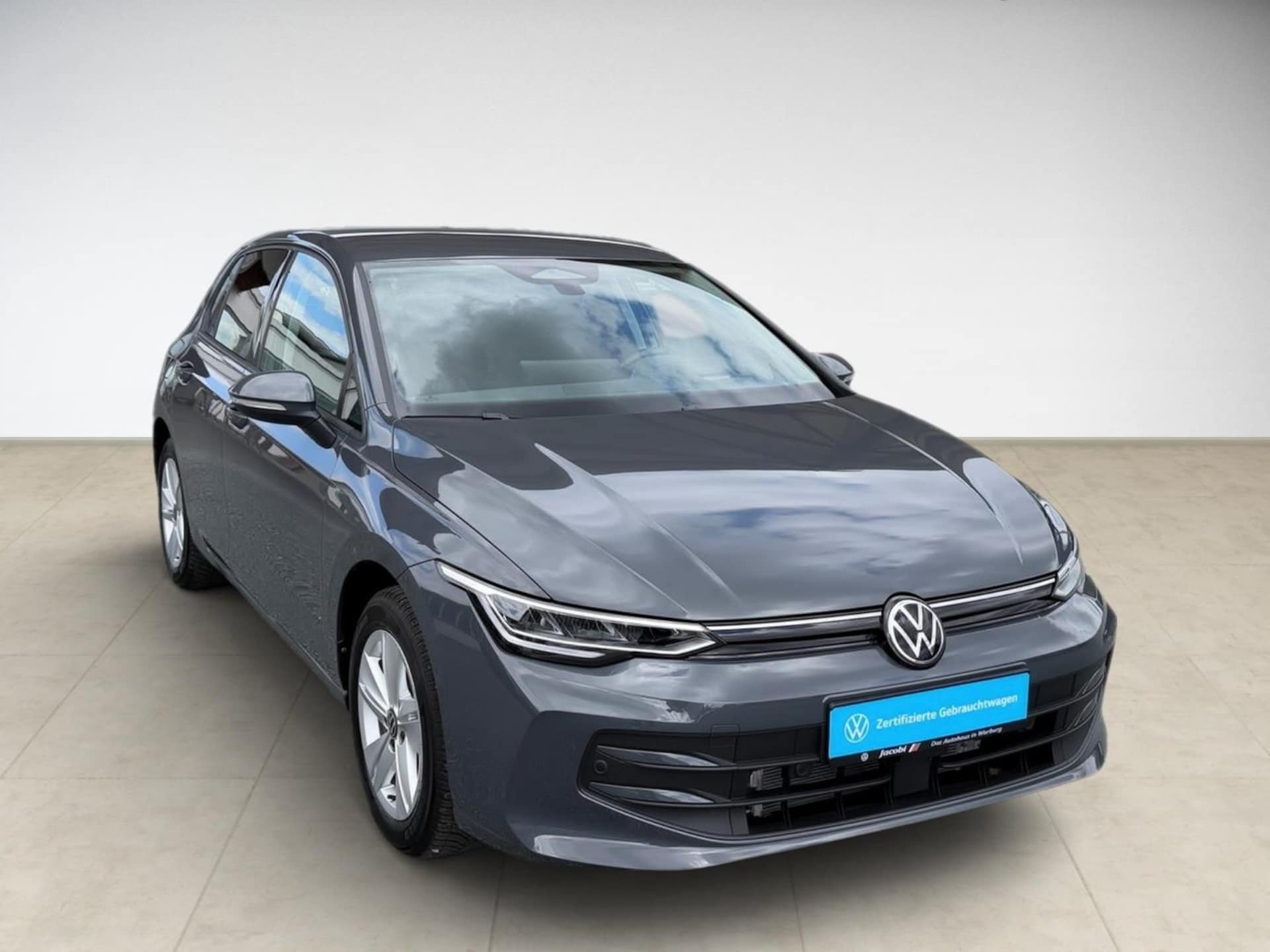 Volkswagen Golf Life