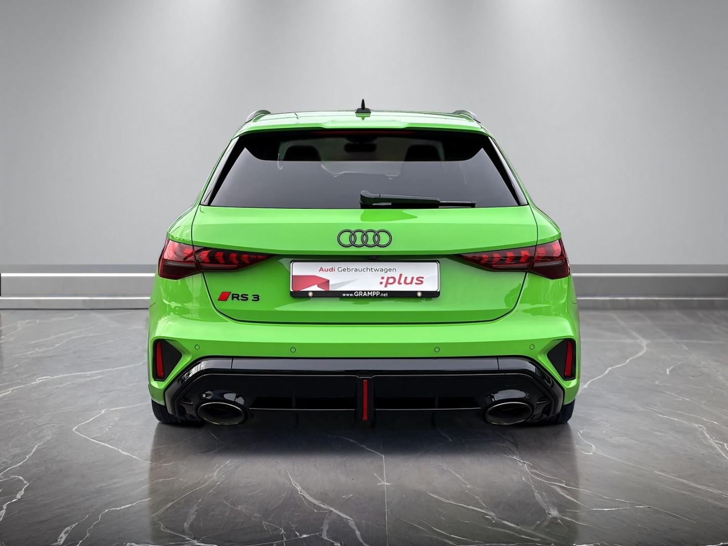 Bild über Audi RS 3 Sportback TFSI quattro S tronic - für weitere Informationen kontaktieren Sie den Audi Partner
