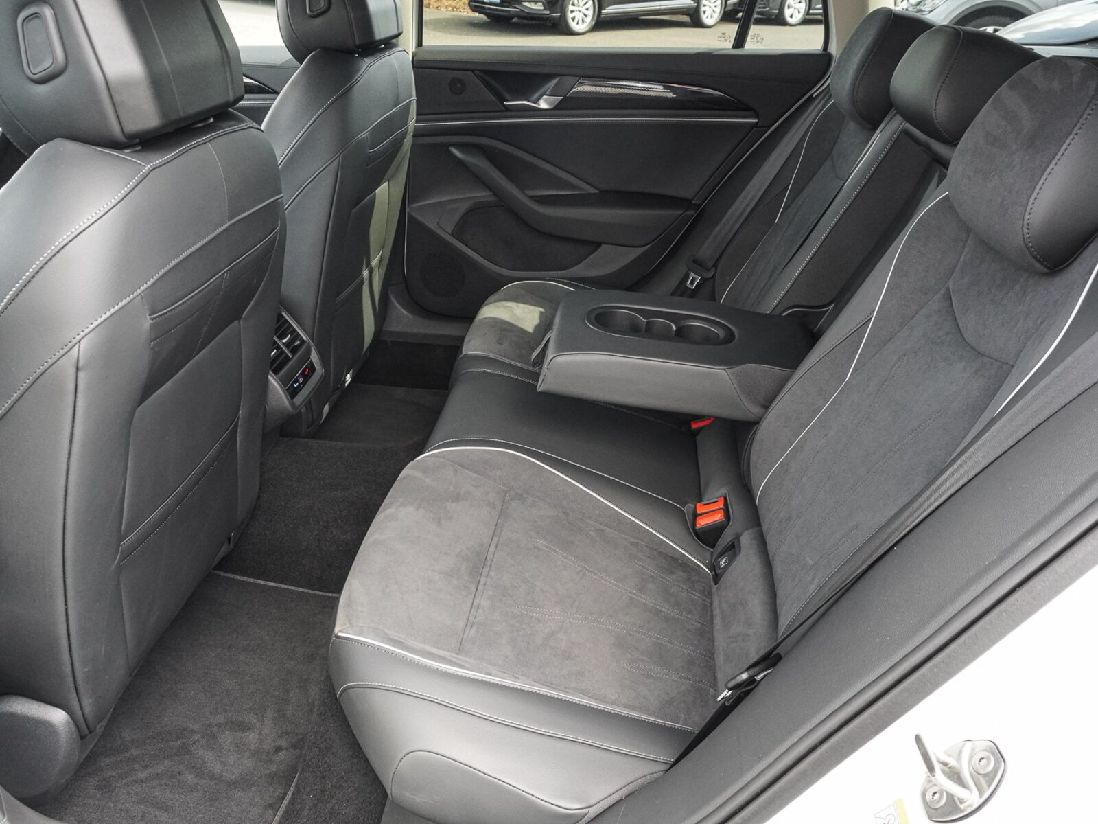 Volkswagen Passat – Bild 16