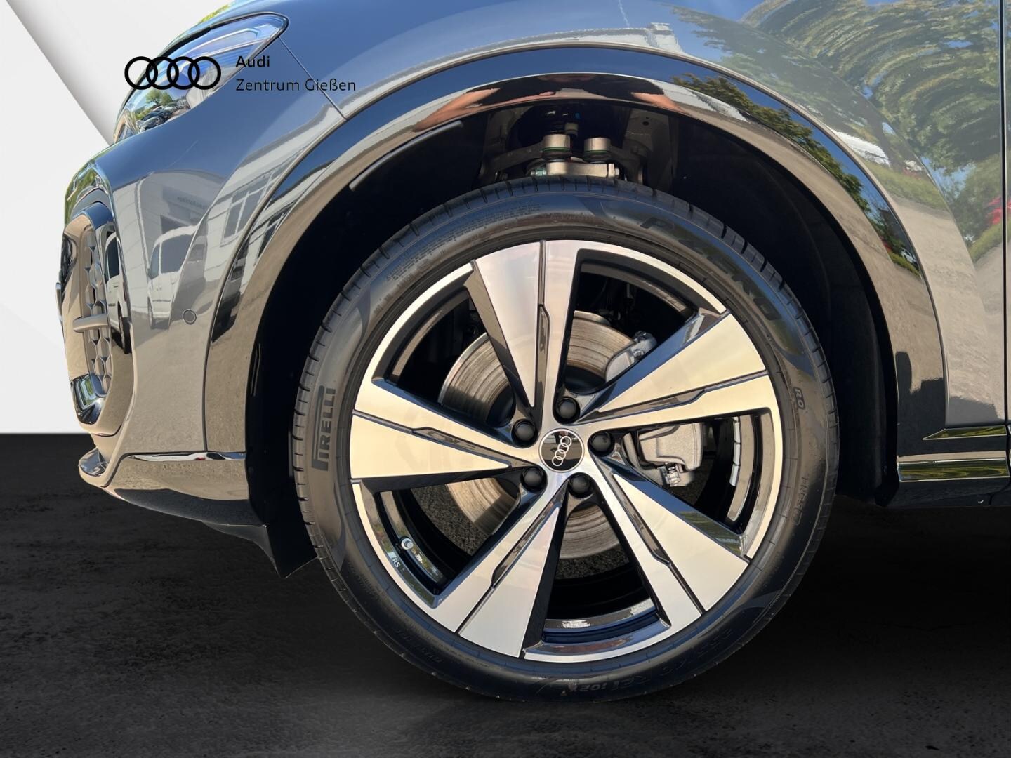 Bild über Audi Q5 Sportback TDI quattro 150 kW S tronic - für weitere Informationen kontaktieren Sie den Audi Partner