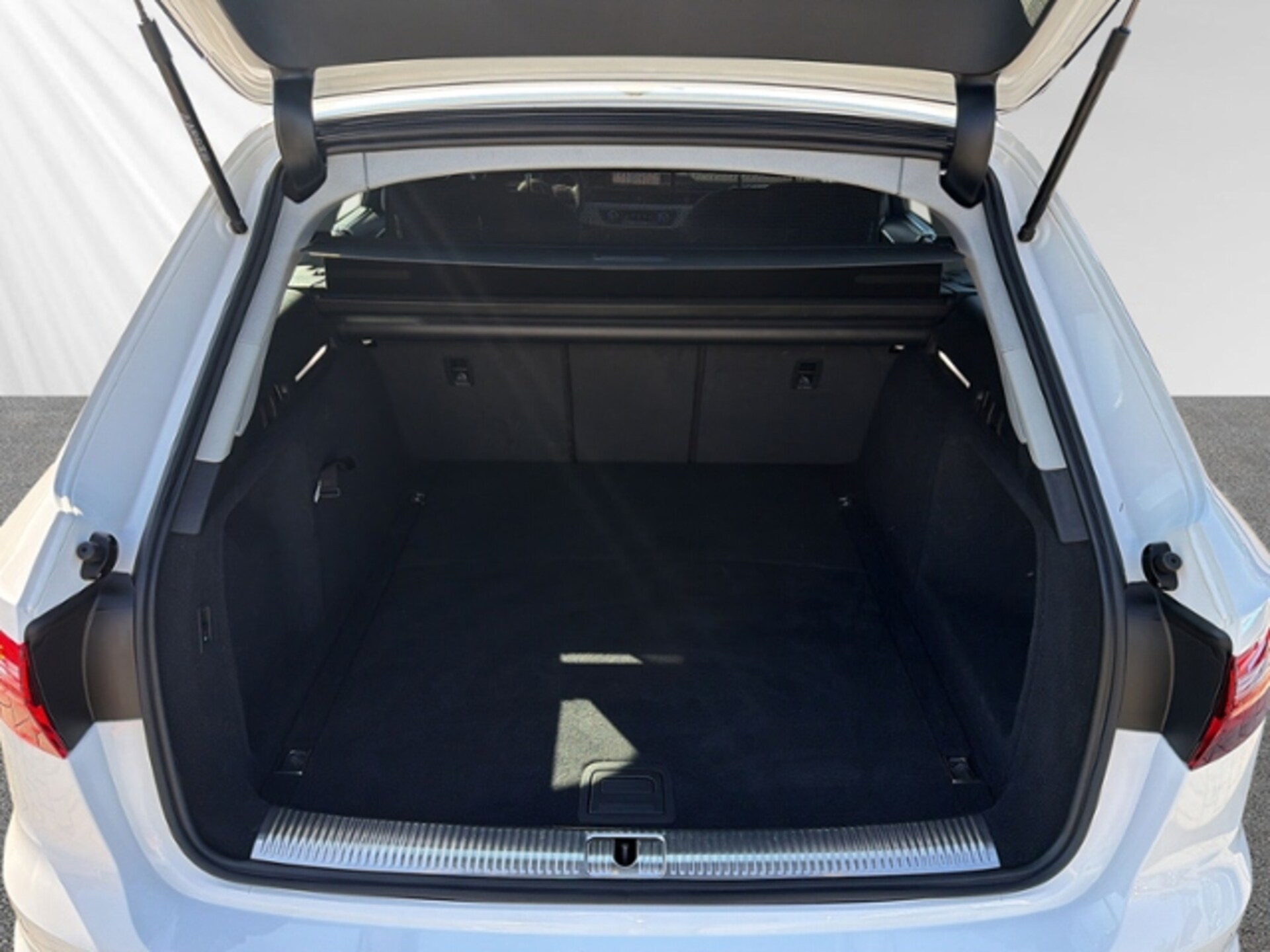 Audi A4 Avant Advanced