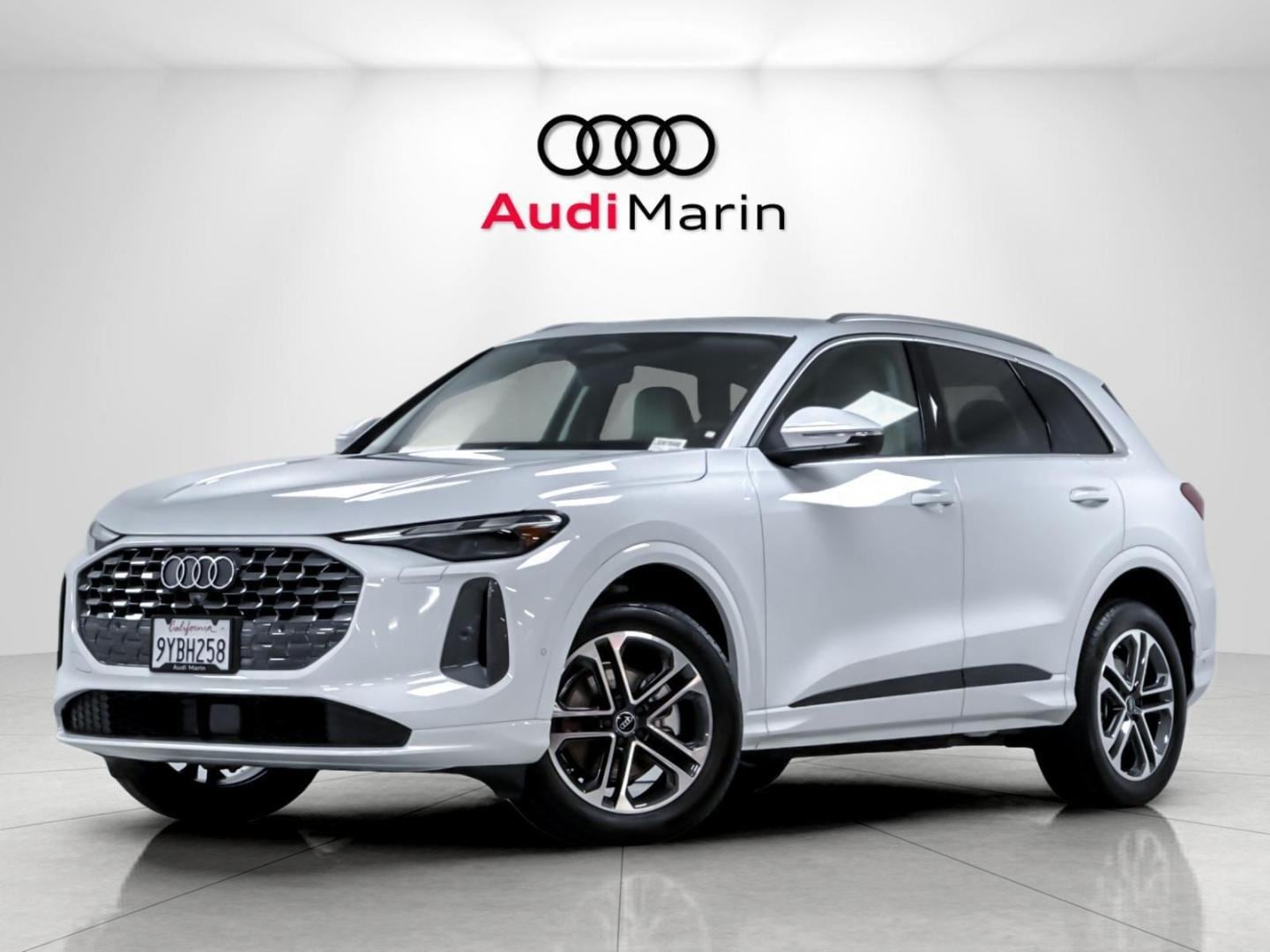 2025 Audi Q5 40 Premium's photo