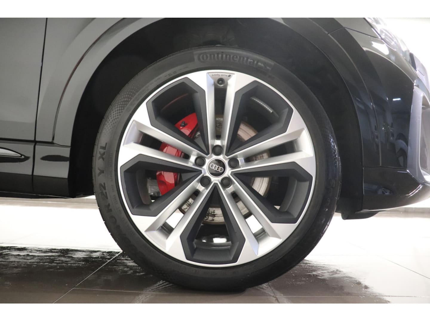 Bild über Audi Q8 SUV 55 TFSI quattro tiptronic - für weitere Informationen kontaktieren Sie den Audi Partner