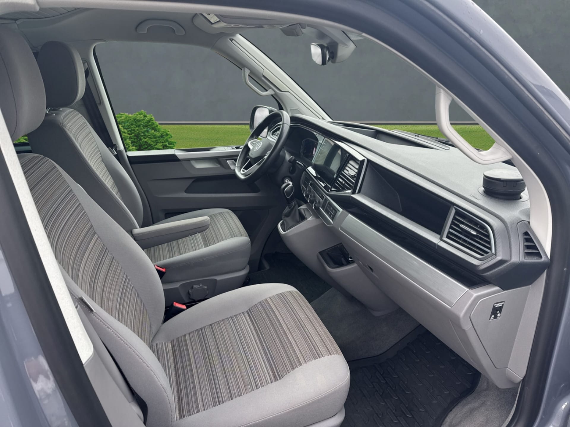 Volkswagen T6.1 California Beach
