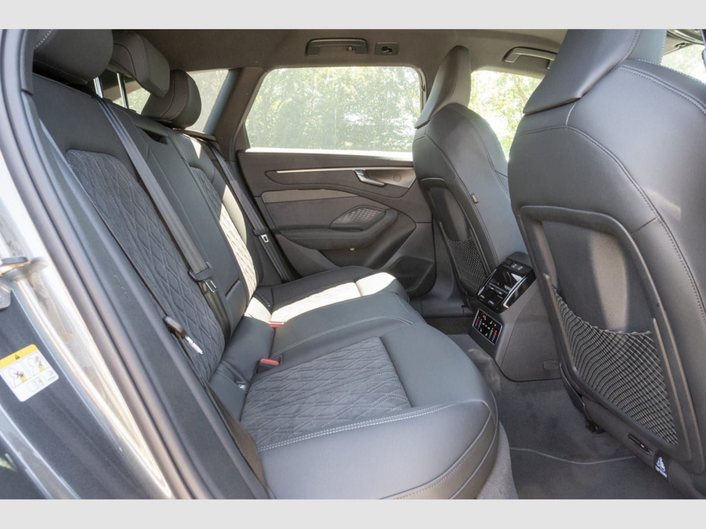 Bild über Audi A6 Avant edition one TDI quattro 220 kW S tronic - für weitere Informationen kontaktieren Sie den Audi Partner