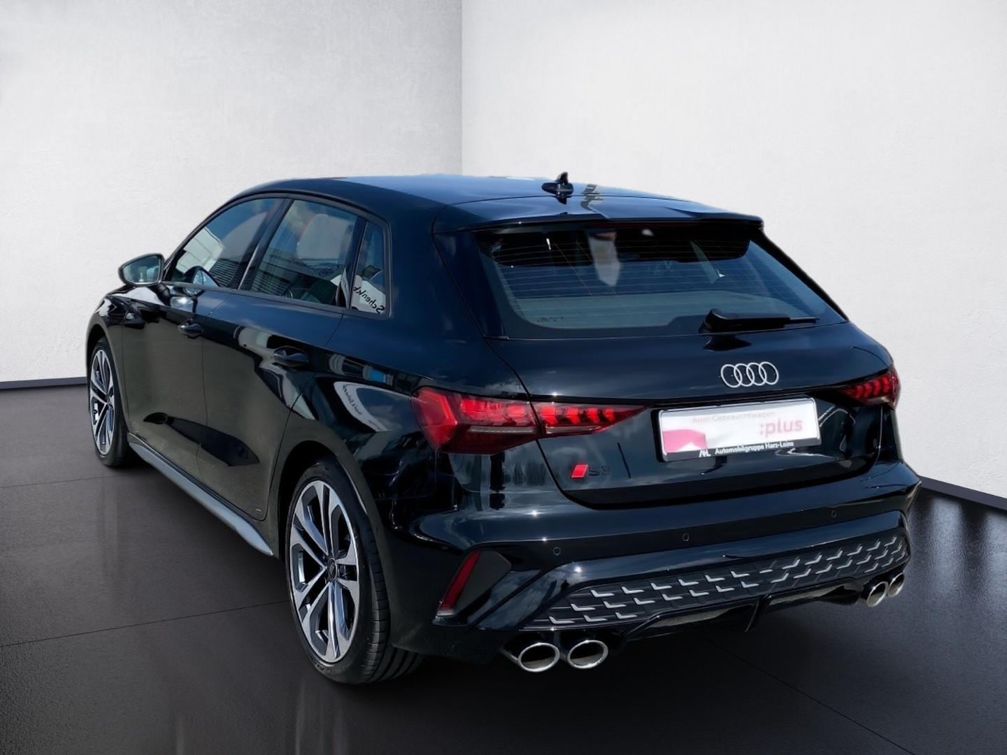 Bild über Audi S3 Sportback TFSI quattro S tronic - für weitere Informationen kontaktieren Sie den Audi Partner