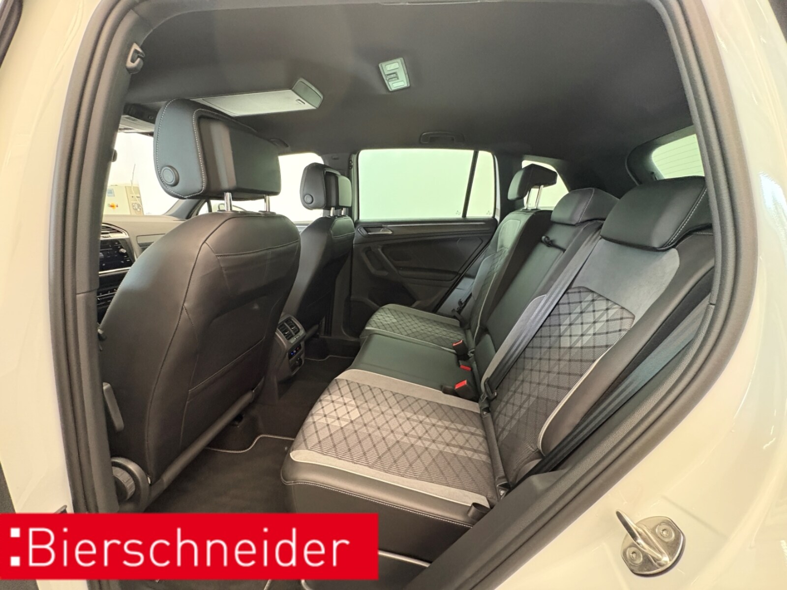Volkswagen Tiguan – Bild 8