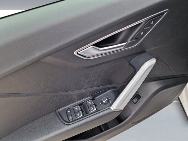 Image about Audi Q2 sport 30 TFSI Schaltgetriebe