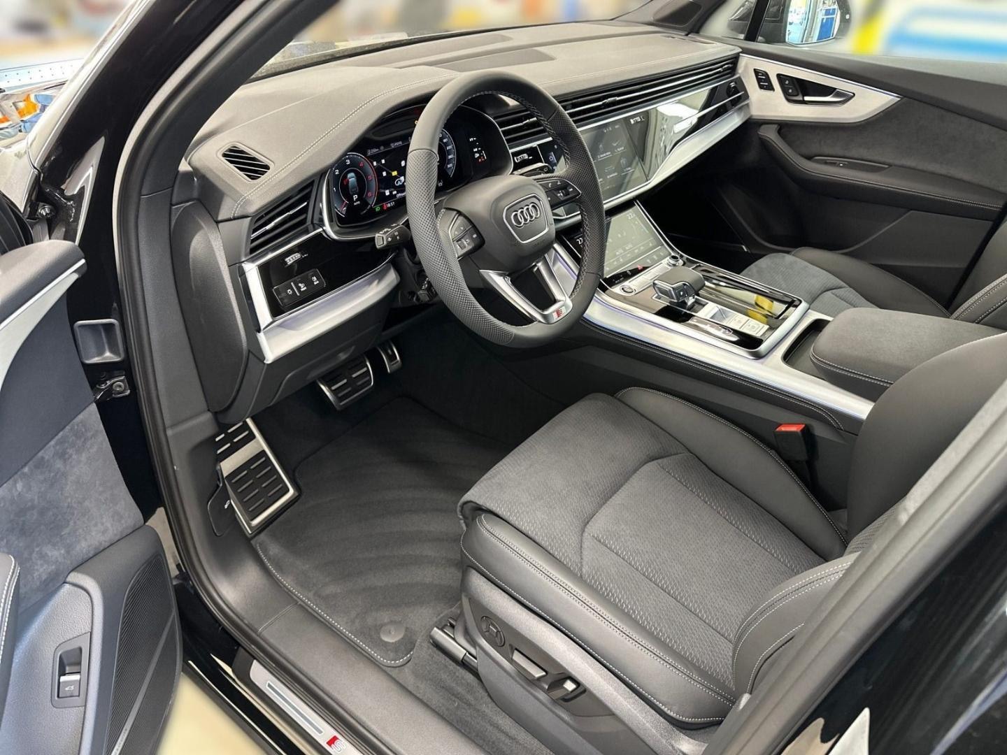 Bild über Audi Q7 SUV S line 50 TDI quattro tiptronic - für weitere Informationen kontaktieren Sie den Audi Partner