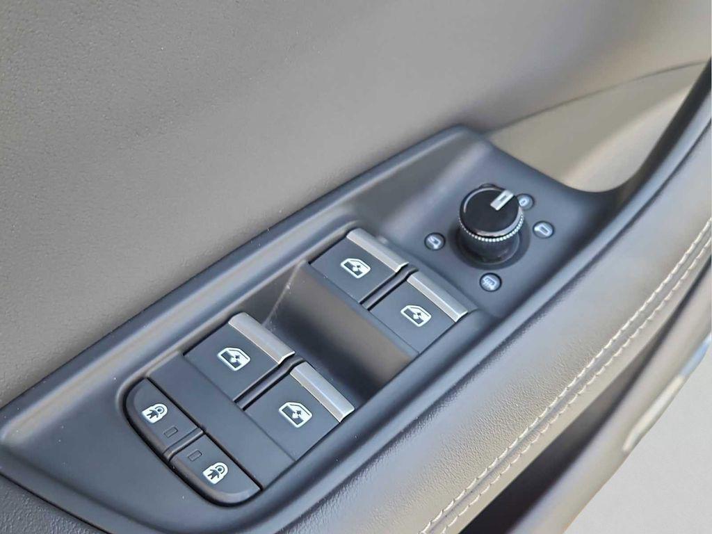 2023 Audi Q8 Premium Plus - Photo 12