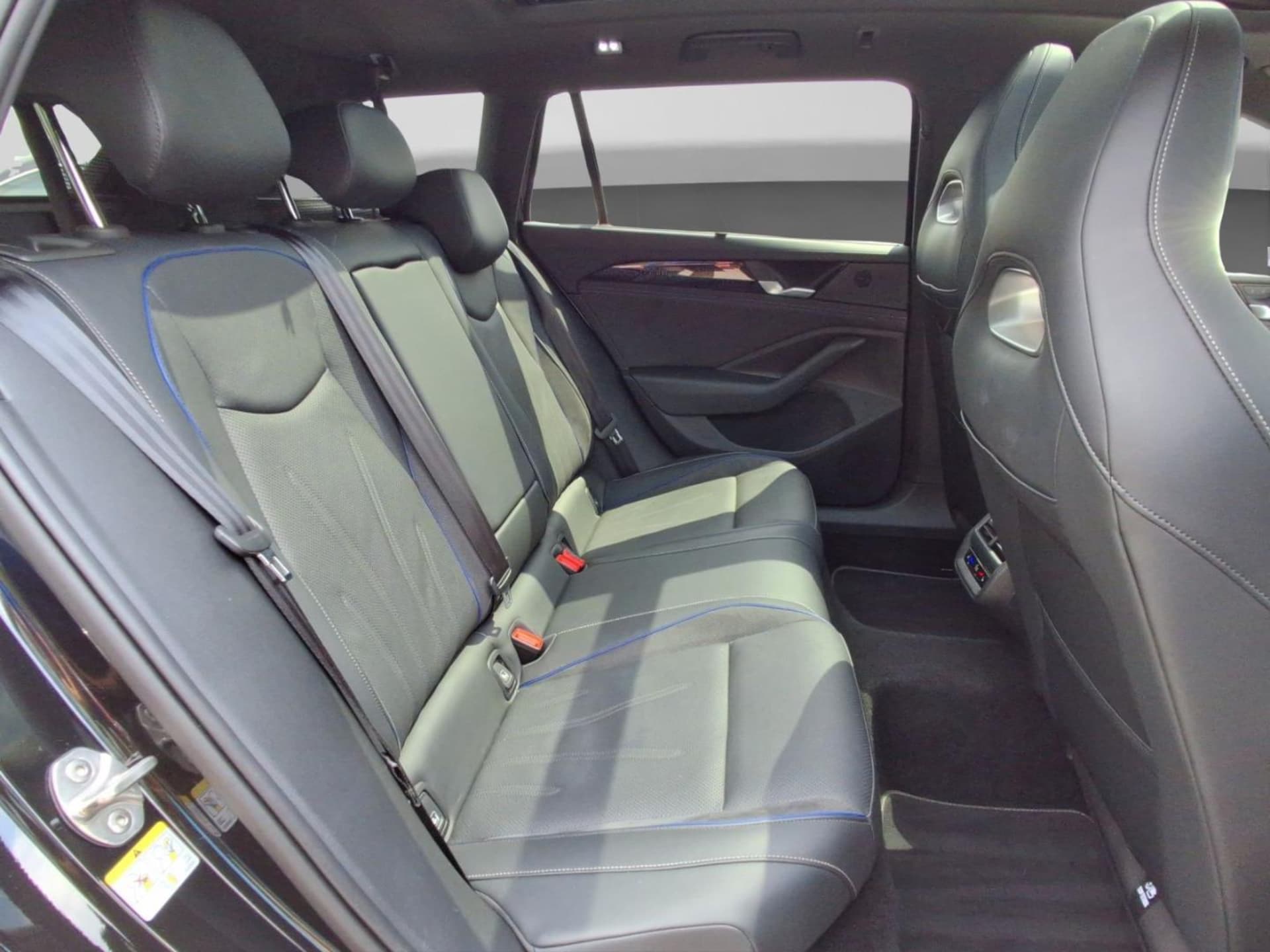 Volkswagen Passat R-Line