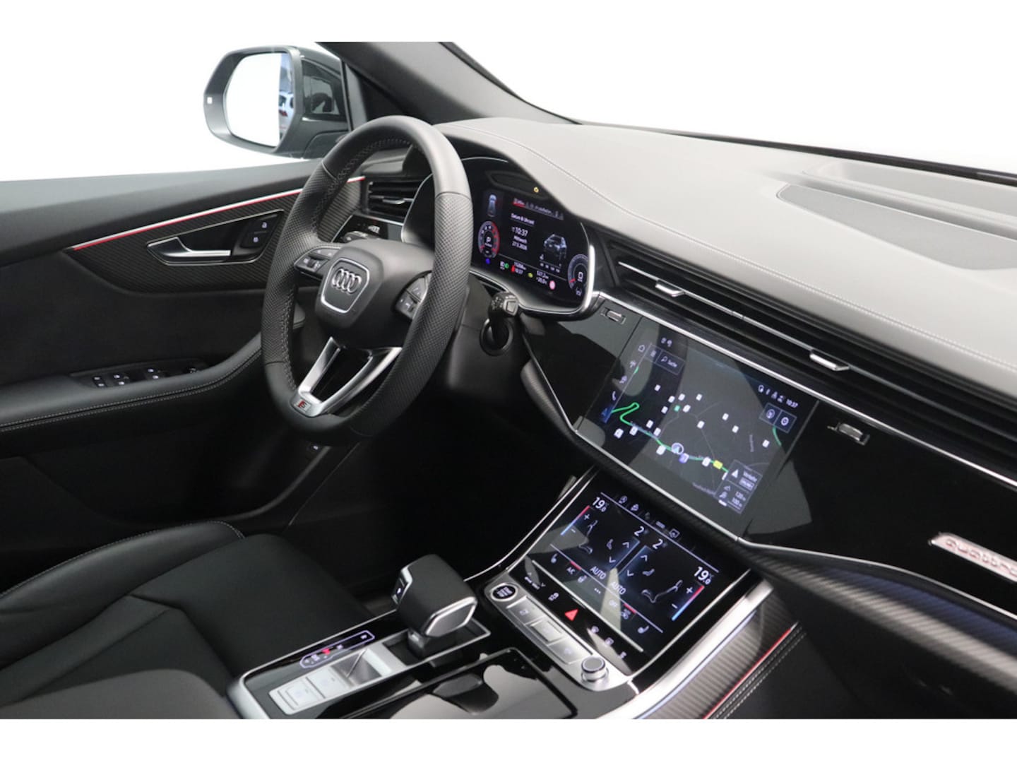 Bild über Audi Q8 SUV 55 TFSI quattro tiptronic - für weitere Informationen kontaktieren Sie den Audi Partner
