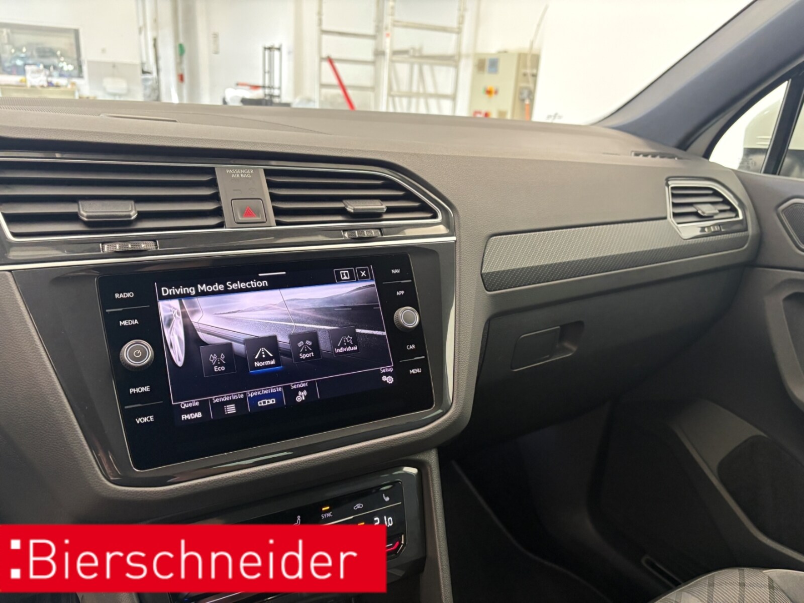 Volkswagen Tiguan – Bild 11