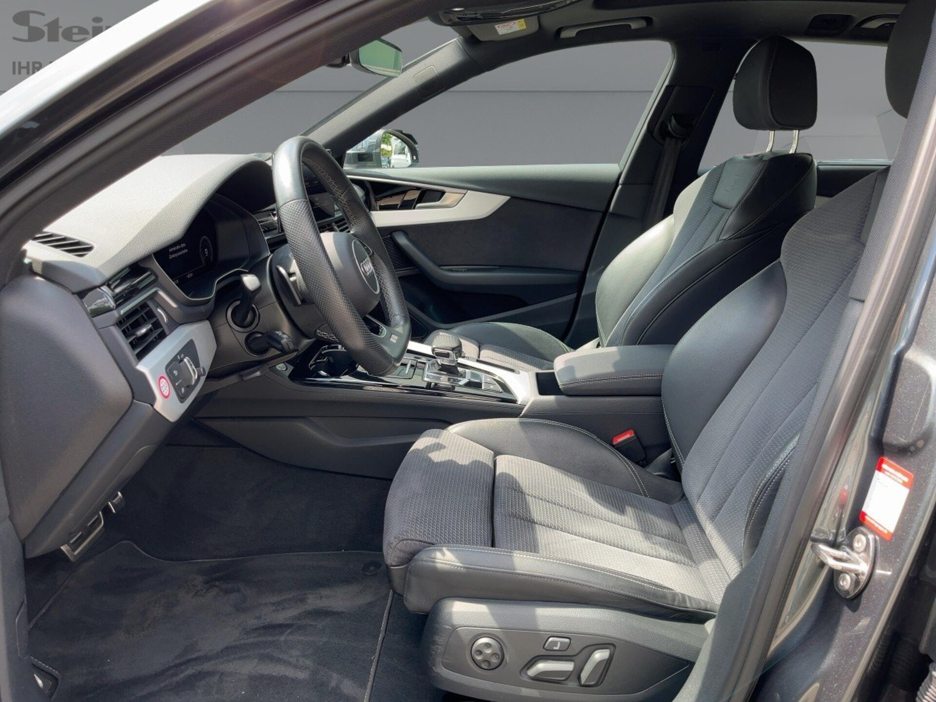 Audi A4 Avant S line