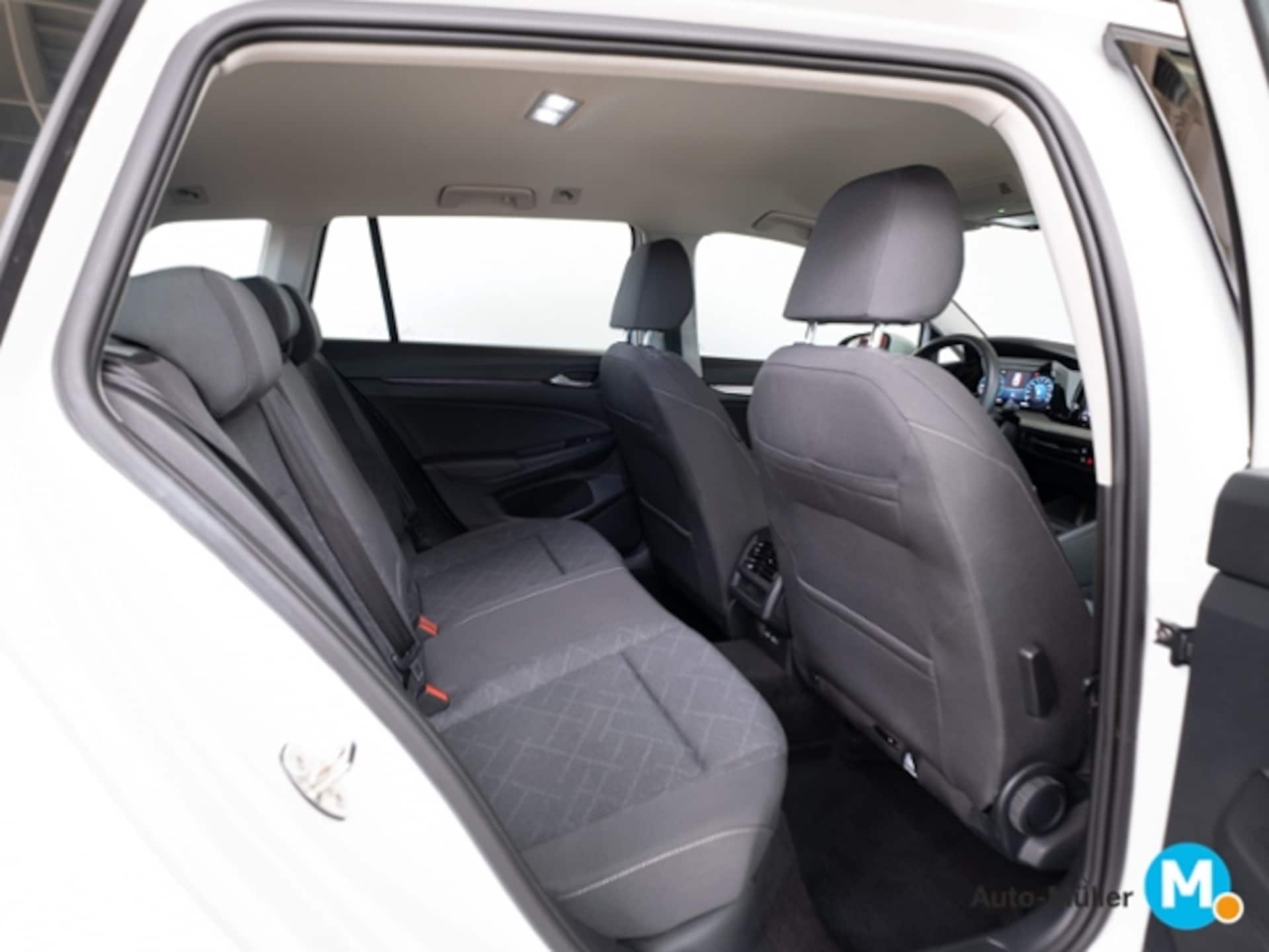 Volkswagen Golf Variant Life