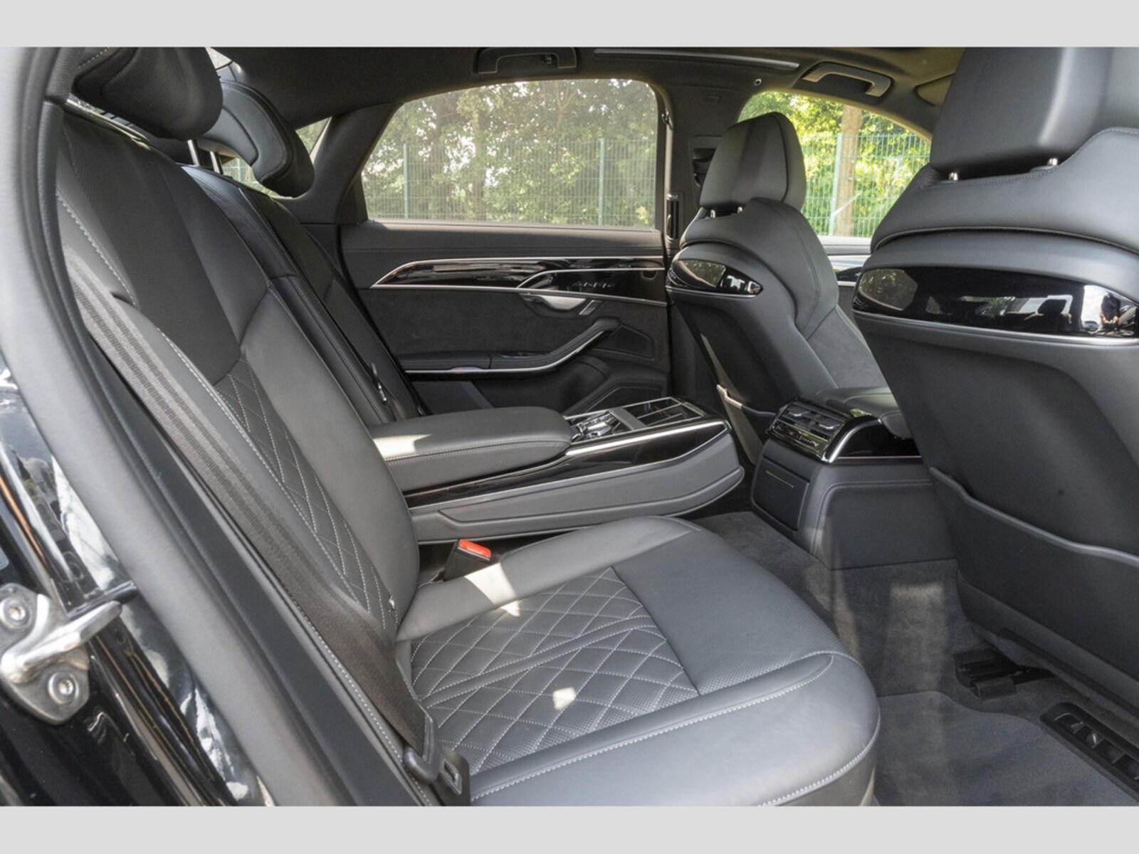 Audi S8 – Bild 10