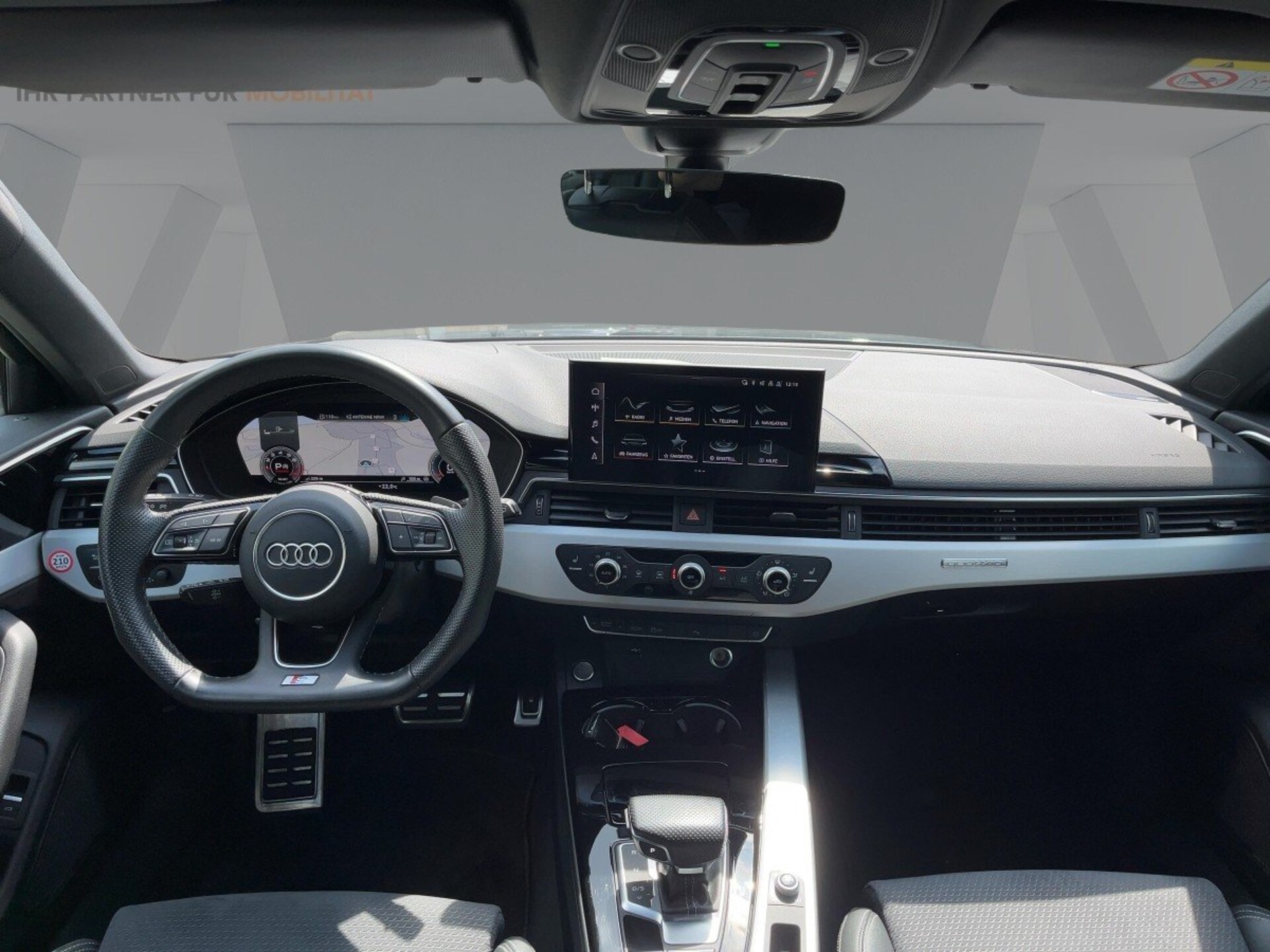 Audi A4 Avant S line
