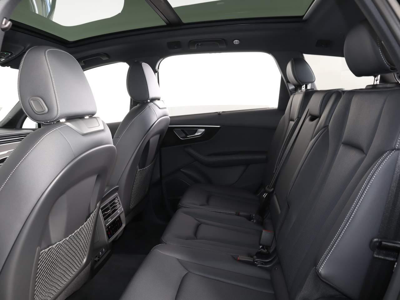 2025 Audi Q7 Premium Plus - Photo 11
