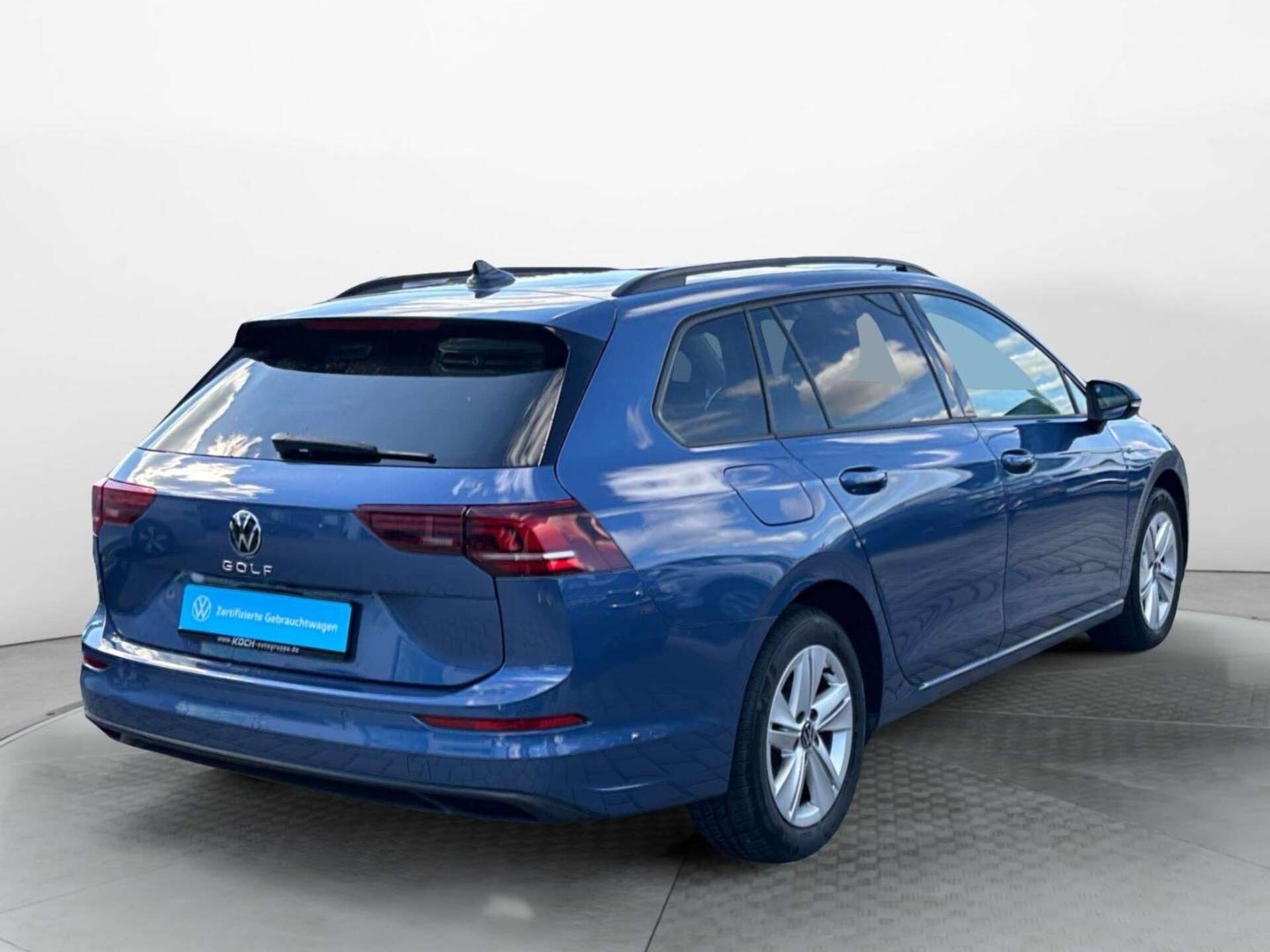 Volkswagen Golf Variant Life
