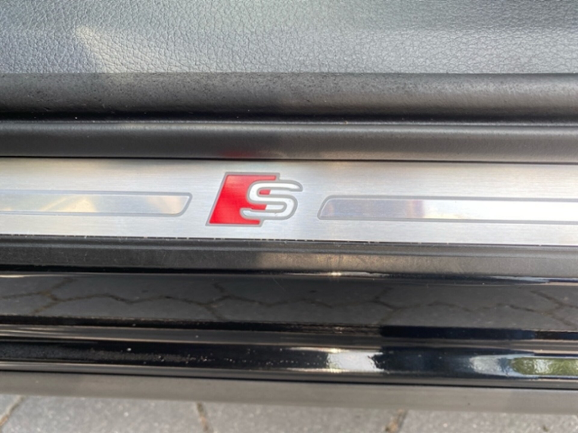 Audi e-tron S line