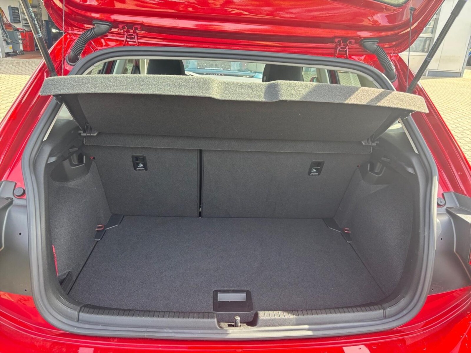 Volkswagen Polo – Bild 9