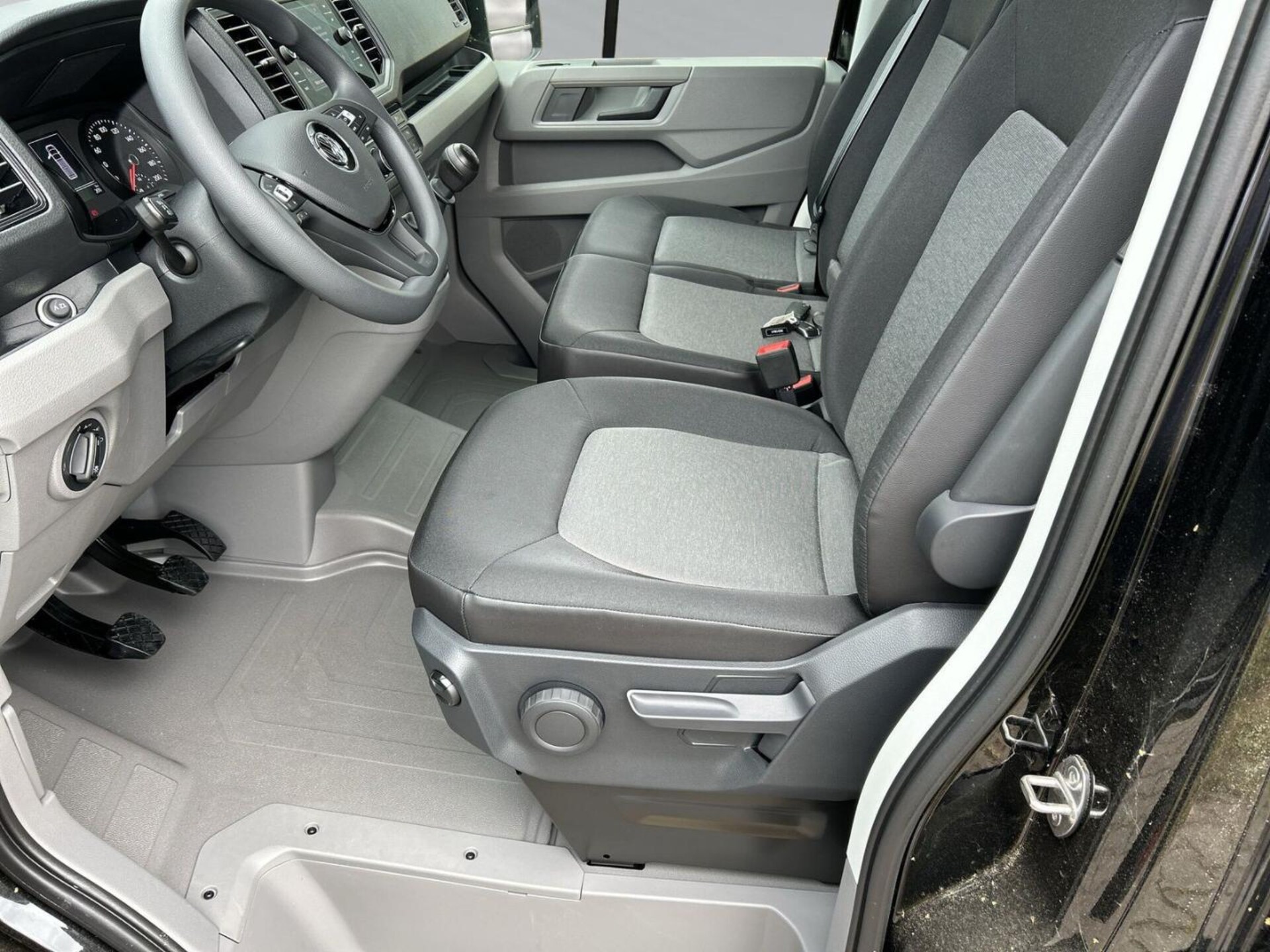Volkswagen Crafter Kasten langer Radstand