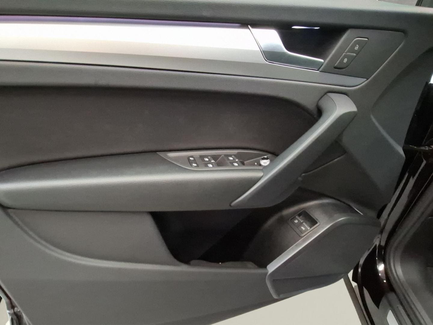 Bild über Audi Q5 TFSI e S line business 50 TFSI e quattro S tronic - für weitere Informationen kontaktieren Sie den Audi Partner