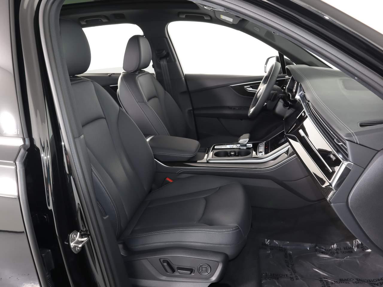 2025 Audi Q7 Premium Plus - Photo 12