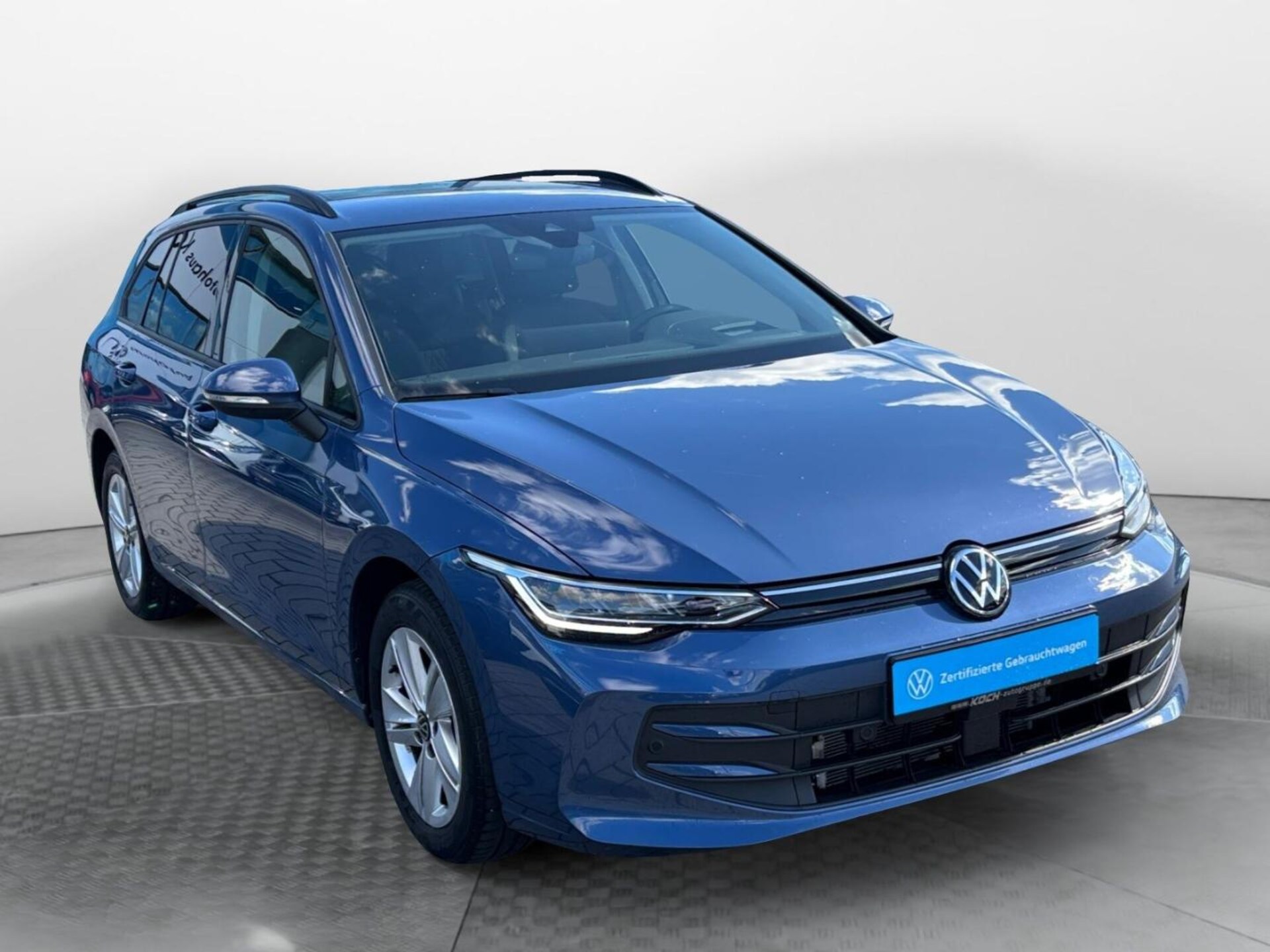 Volkswagen Golf Variant Life