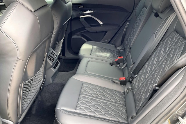 2025 Audi New SQ5 Premium Plus - Photo 17