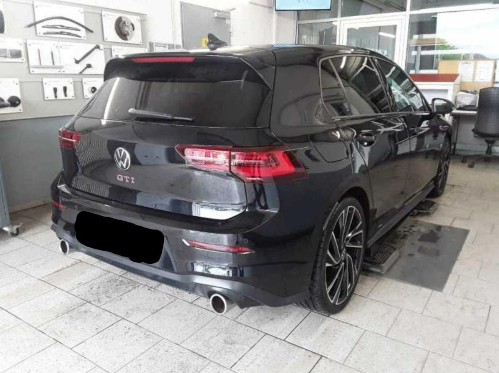 Volkswagen Golf GTI