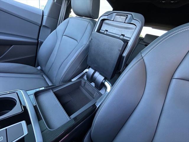 2025 Audi Q8 Premium - Photo 42