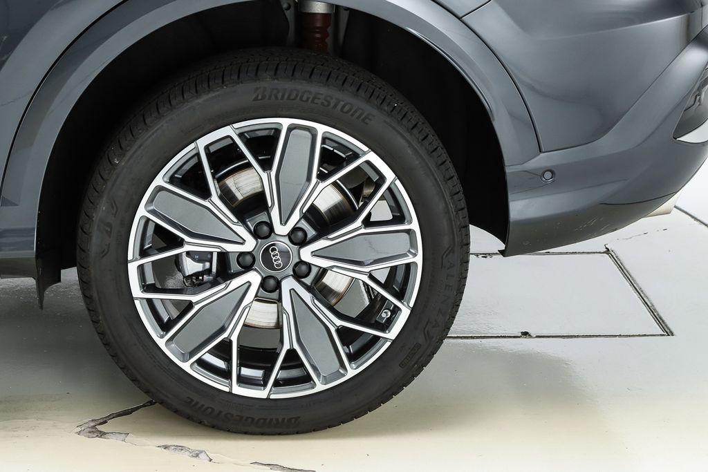 2025 Audi Q5 Premium Plus - Photo 10